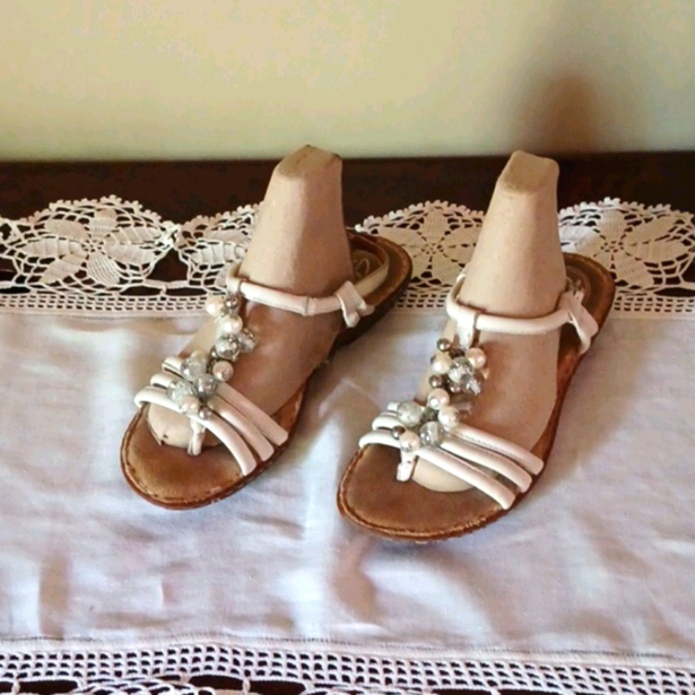 Sz 7 Leather Clarks Flat Toe Sandals